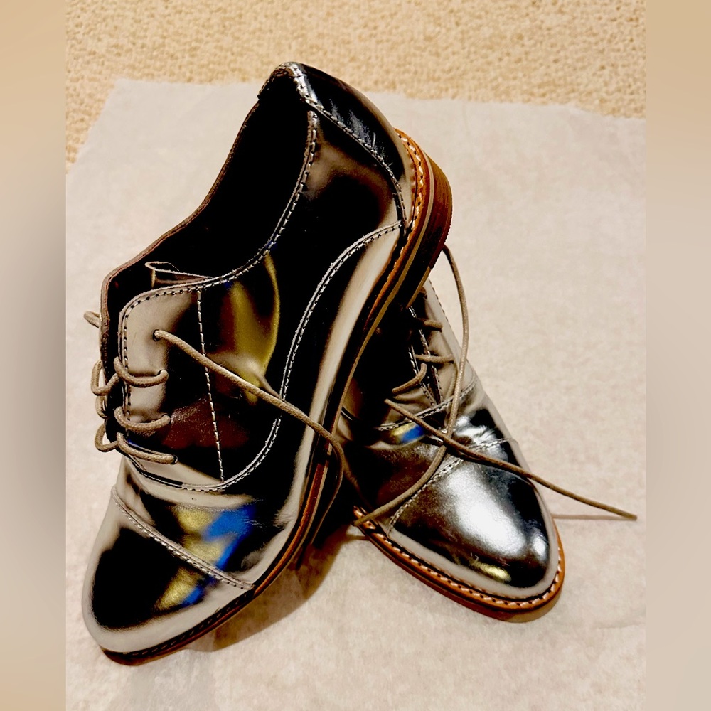 Metallic Silver ‘All Black Footwear’ Ladies Tuxedo Shoe